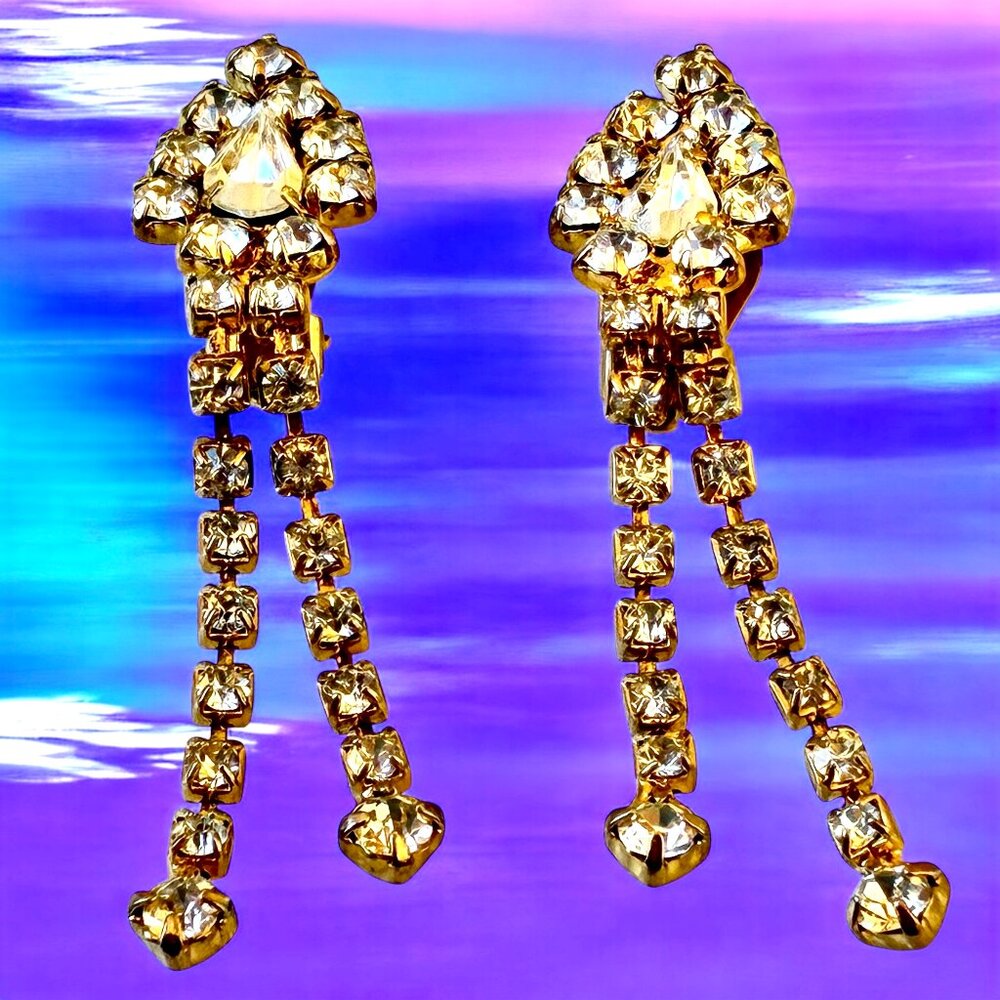 Vintage Earrings Gold-tone Crystal Rhinestones Dangle Drop Prong Set Clip-On